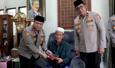 Ops-NCS-Polri-Kunjungi-Ponpes-Bumi-Shalawat-Sidoarjo,-Gus-Ali-Doakan-Pemilu-Aman-dan-Damai